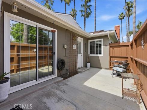 8145  Ridgefield  , Huntington Beach, CA