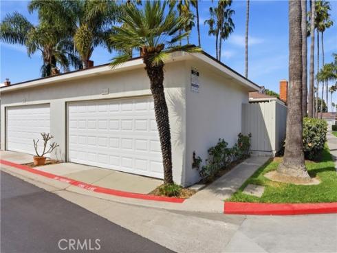8145  Ridgefield  , Huntington Beach, CA