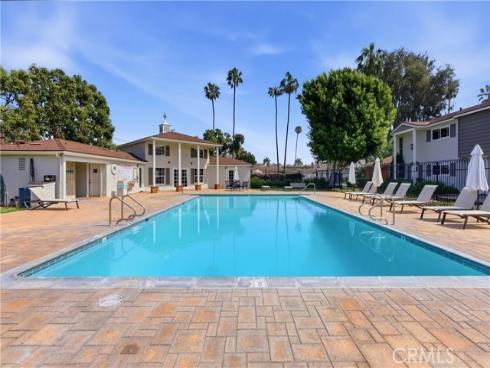 8145  Ridgefield  , Huntington Beach, CA
