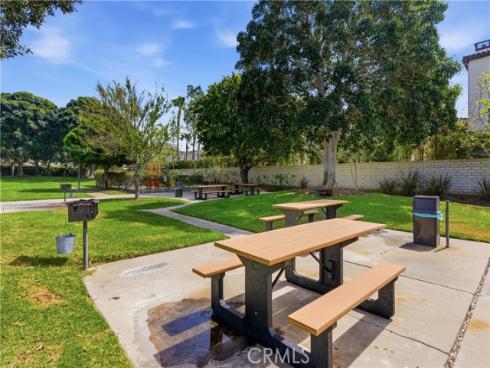 8145  Ridgefield  , Huntington Beach, CA