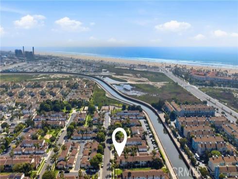 8145  Ridgefield  , Huntington Beach, CA
