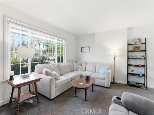 8145  Ridgefield  , Huntington Beach, CA