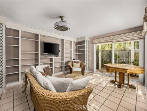 19731  Shorecliff  , Huntington Beach, CA