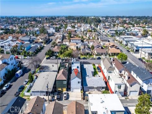 1208  California   Street, Huntington Beach, CA