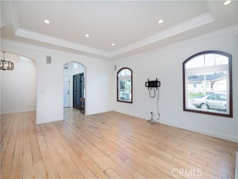 308  Cleveland  , Huntington Beach, CA