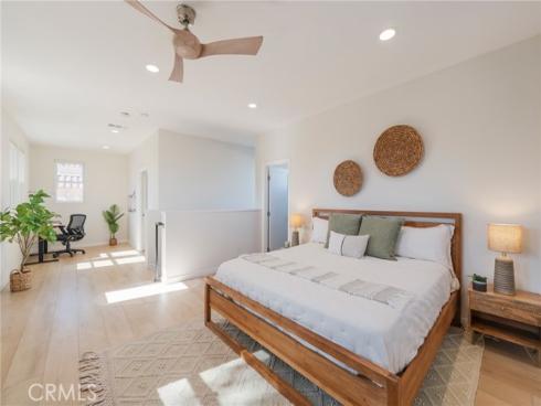 813  13th Street  , Huntington Beach, CA