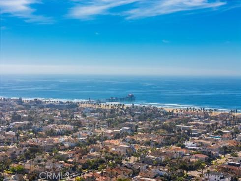813  13th Street  , Huntington Beach, CA