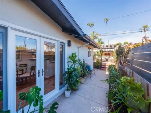 813  13th Street  , Huntington Beach, CA