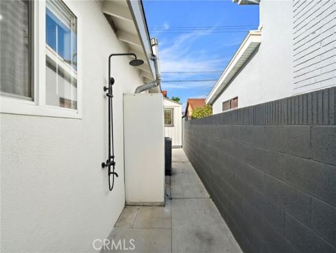 9441  Iolani   Circle, Huntington Beach, CA