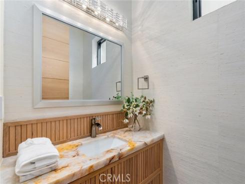 520  11th   Street, Huntington Beach, CA