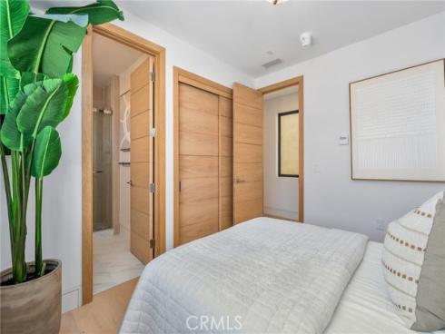 520  11th   Street, Huntington Beach, CA