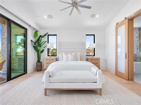 520  11th   Street, Huntington Beach, CA