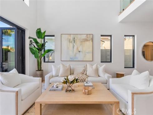 520  11th   Street, Huntington Beach, CA