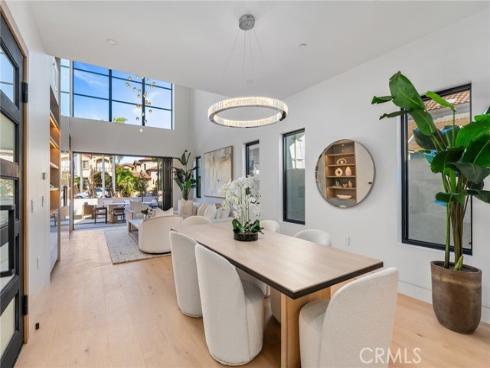 520  11th   Street, Huntington Beach, CA