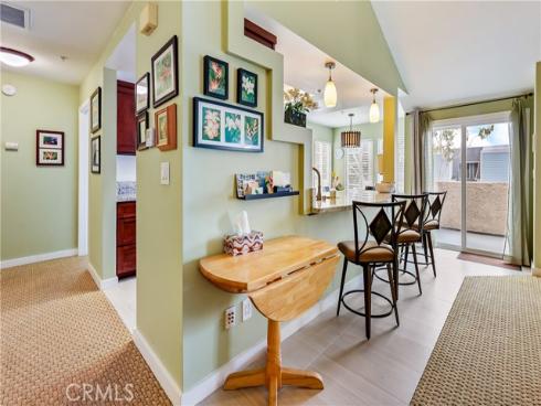 4561  Warner  302 , Huntington Beach, CA