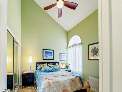 4561  Warner  302 , Huntington Beach, CA