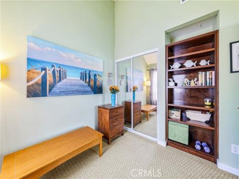 4561  Warner  302 , Huntington Beach, CA