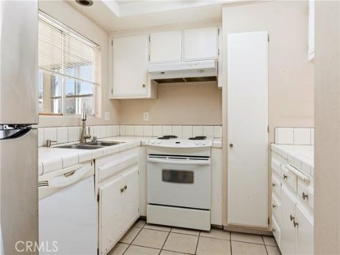 21135  Freeport  , Huntington Beach, CA