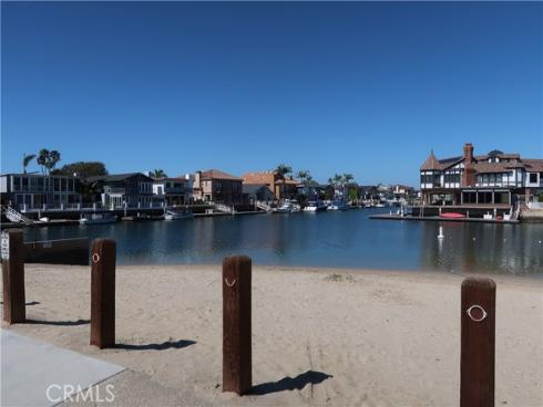 16802  Kamalii  , Huntington Beach, CA