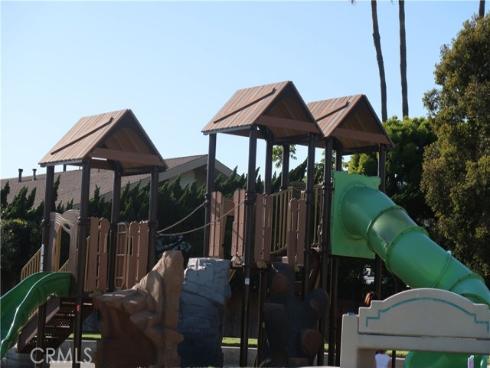 16802  Kamalii  , Huntington Beach, CA