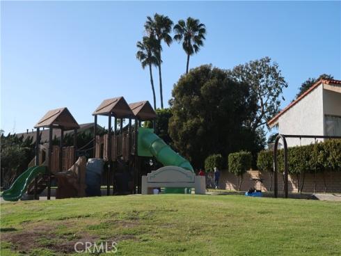 16802  Kamalii  , Huntington Beach, CA