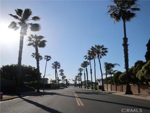 16802  Kamalii  , Huntington Beach, CA