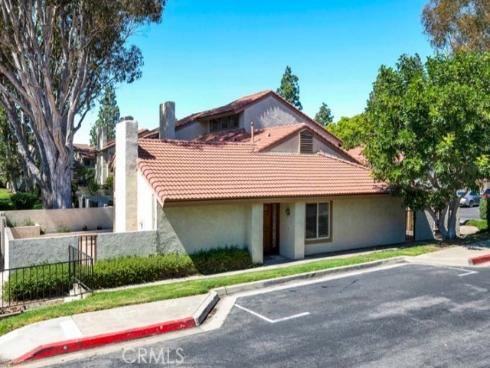 8466  Idlewild  , Huntington Beach, CA