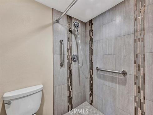 8466  Idlewild  , Huntington Beach, CA