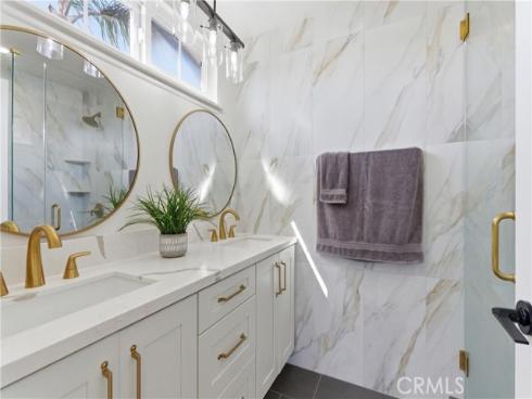 20621  Reef   Lane, Huntington Beach, CA