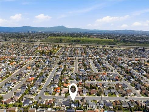 20621  Reef   Lane, Huntington Beach, CA