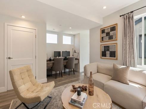 624  14th   Street, Huntington Beach, CA