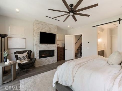 624  14th   Street, Huntington Beach, CA