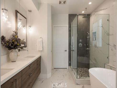 624  14th   Street, Huntington Beach, CA