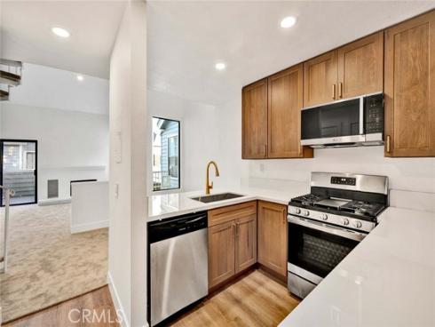 16960  Algonquin  3-204 , Huntington Beach, CA