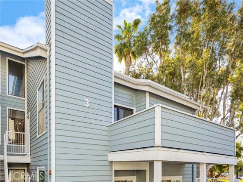 16960  Algonquin  3-204 , Huntington Beach, CA