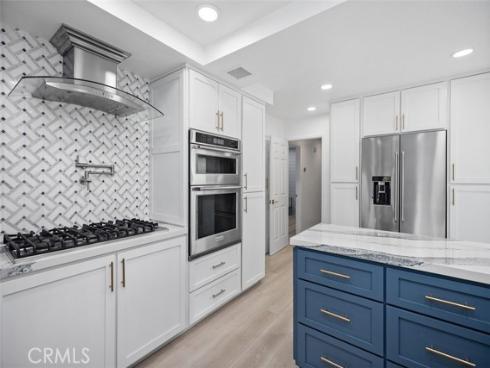 3581  Aquarius  , Huntington Beach, CA