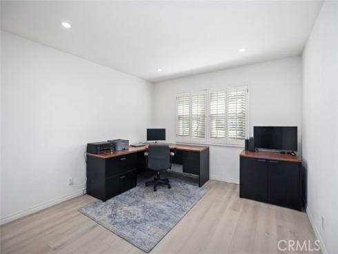 3581  Aquarius  , Huntington Beach, CA