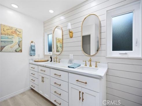 3581  Aquarius  , Huntington Beach, CA