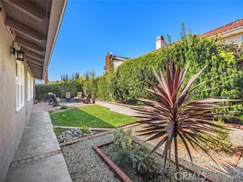 3581  Aquarius  , Huntington Beach, CA