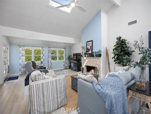 3581  Aquarius  , Huntington Beach, CA