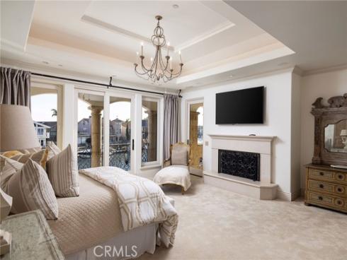 16111  Santa Barbara   Lane, Huntington Beach, CA