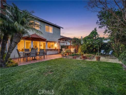 5552  Ridgebury   Drive, Huntington Beach, CA
