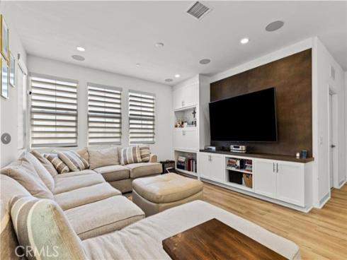 5721  Windbourne  , Huntington Beach, CA