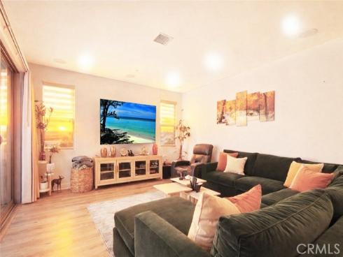 5721  Windbourne  , Huntington Beach, CA