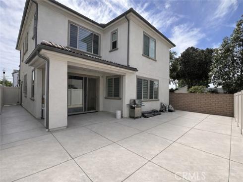5721  Windbourne  , Huntington Beach, CA