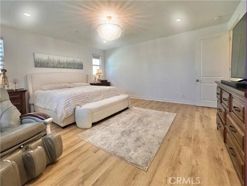 5721  Windbourne  , Huntington Beach, CA