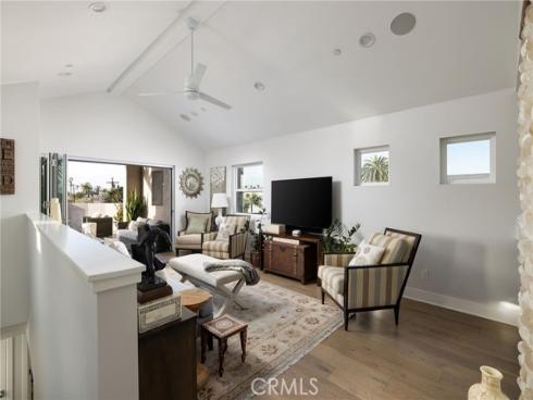 428  7th  , Huntington Beach, CA