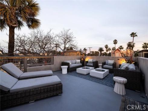 428  7th  , Huntington Beach, CA