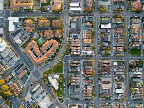 428  7th  , Huntington Beach, CA