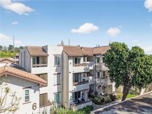 21372 Brookhurst 626